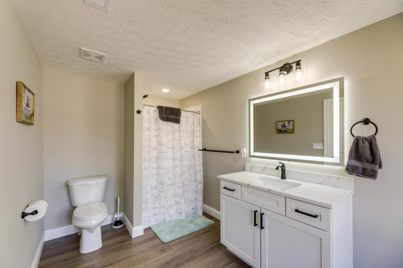 Williamstown Vacation Rental Private Deck And Yard מראה חיצוני תמונה